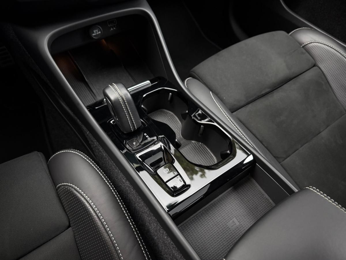 volvo-xc40-2020-hibrido-a-gasolina-1477cc