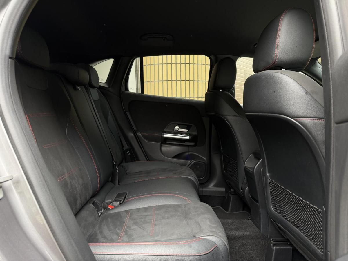 mercedes-benz-gla-2024-gasolina-1332cc