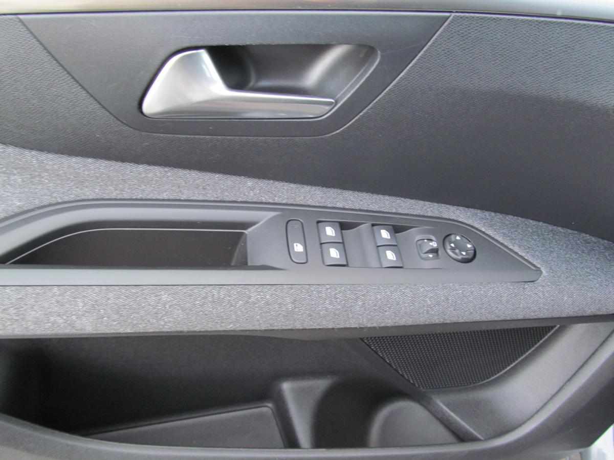peugeot-3008-1-2-puretech-2019-gasolina-1199cc
