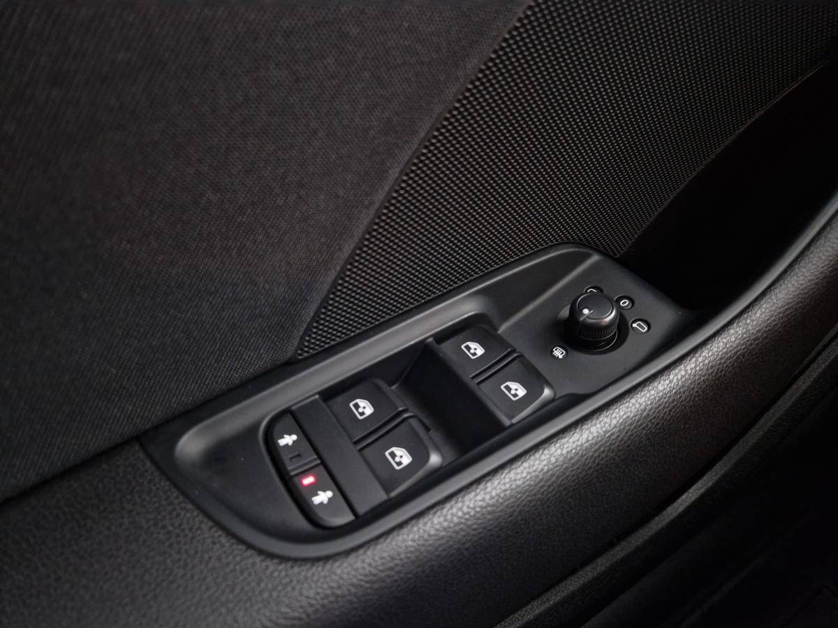 audi-a3-limousine-2017-diesel-1598cc