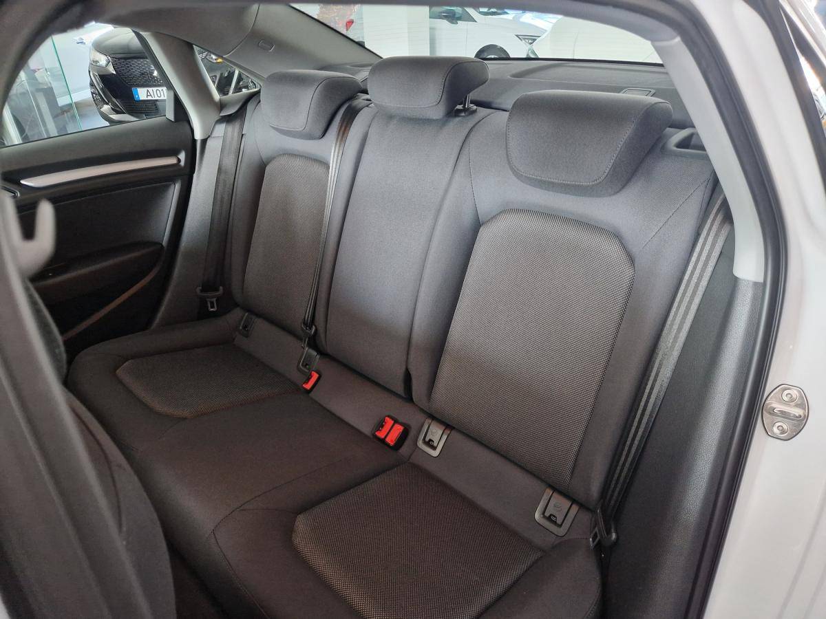 audi-a3-limousine-2017-diesel-1598cc