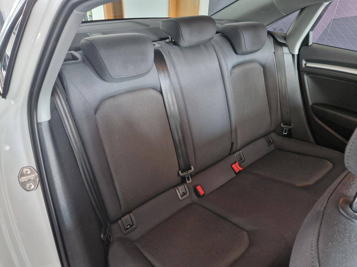 audi-a3-limousine-2017-diesel-1598cc