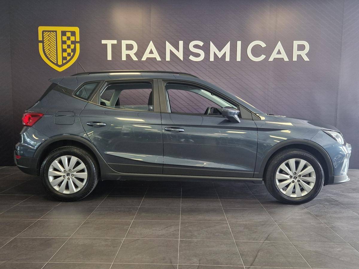 seat-arona-2023-gasolina-999cc