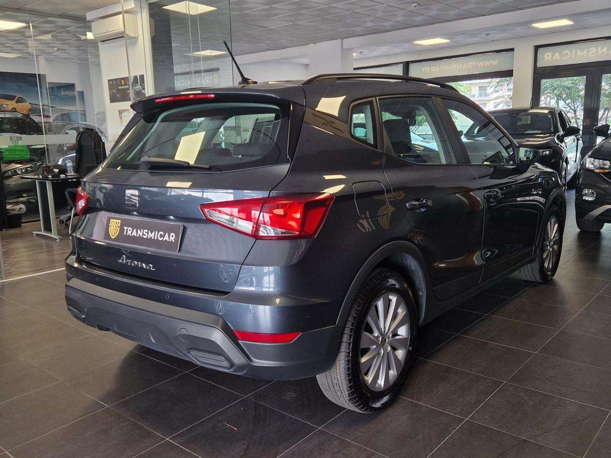 seat-arona-2023-gasolina-999cc
