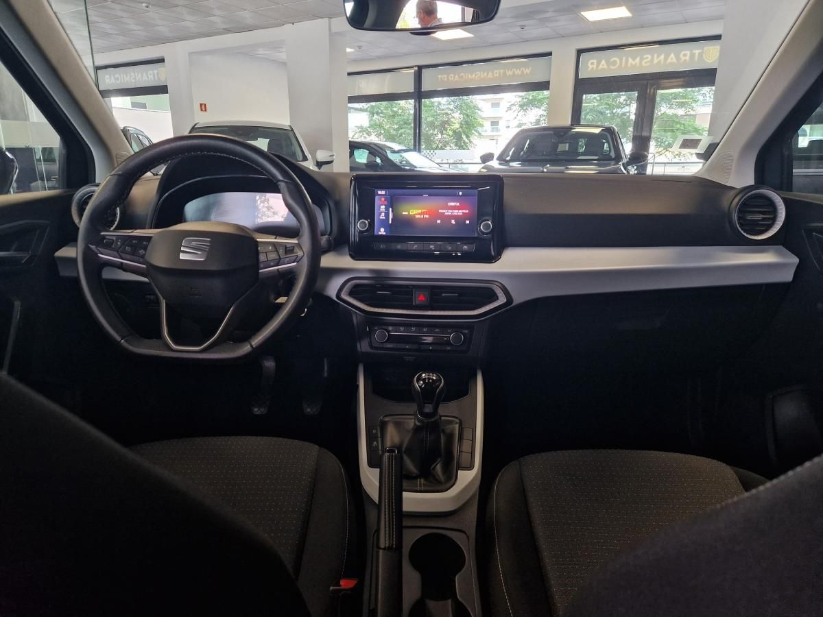 seat-arona-2023-gasolina-999cc