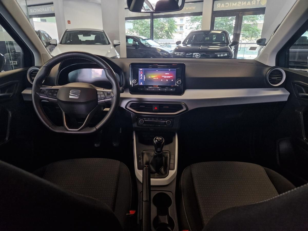 seat-arona-2023-gasolina-999cc