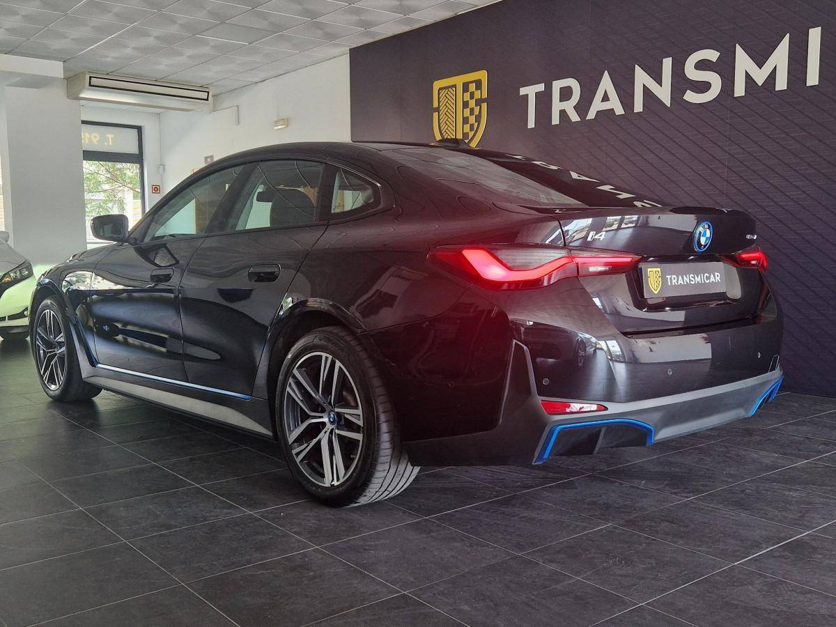 bmw-i4-2024-eletrico-500cc