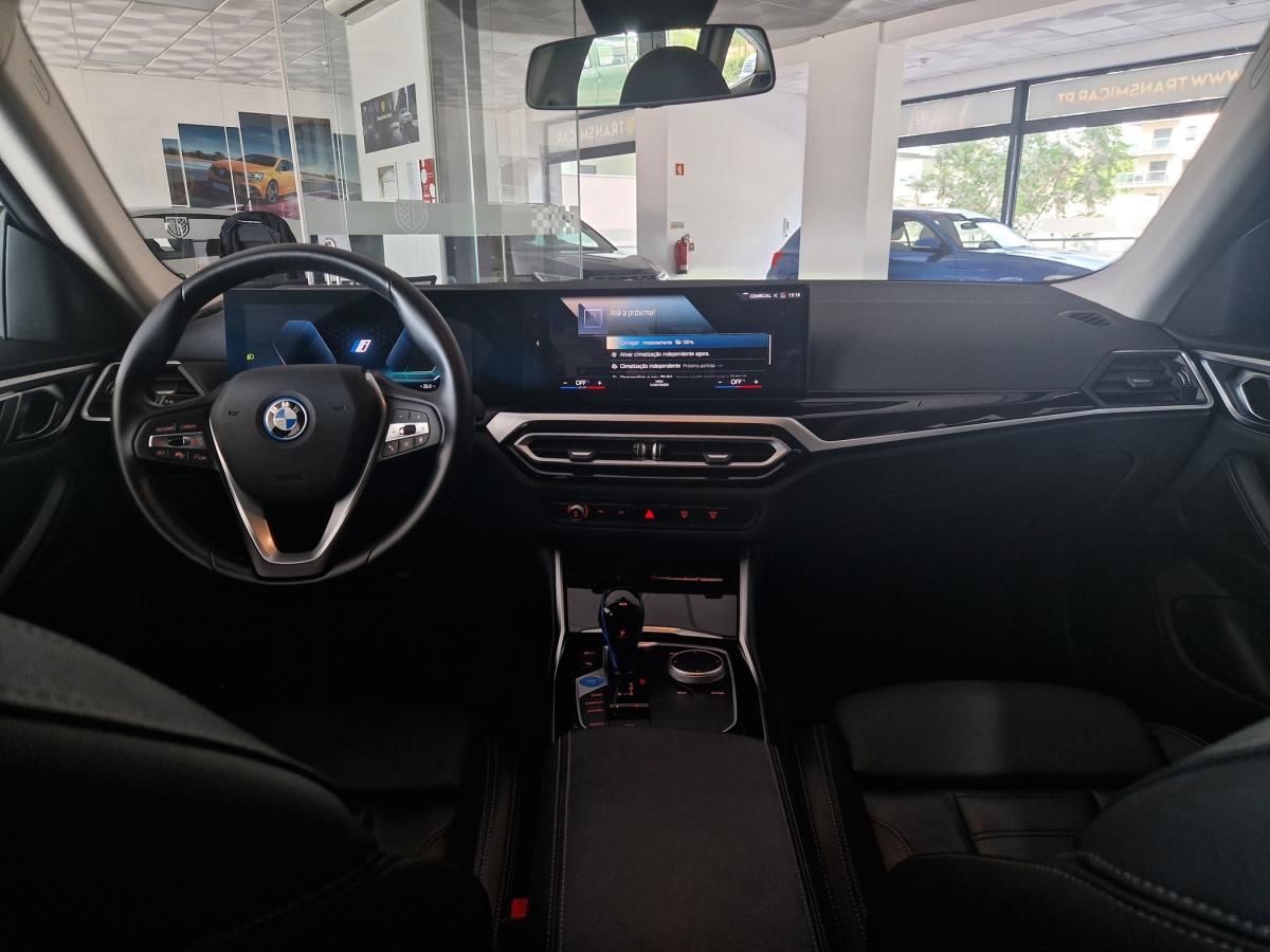 bmw-i4-2024-eletrico-500cc