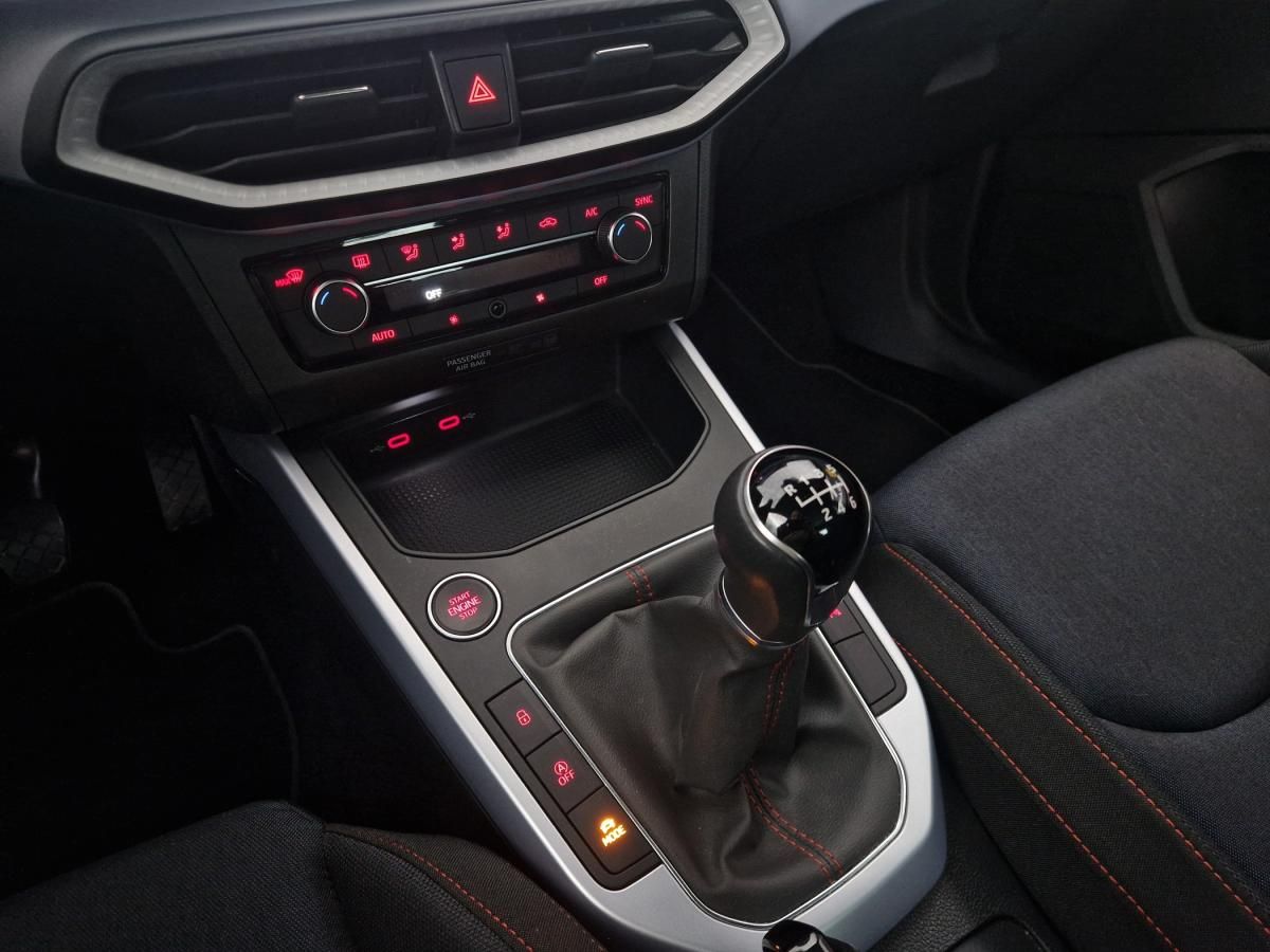 seat-arona-2022-gasolina-999cc