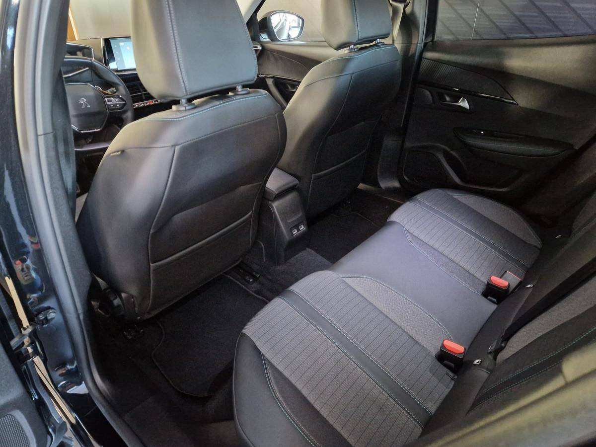 peugeot-2008-2021-diesel-1499cc