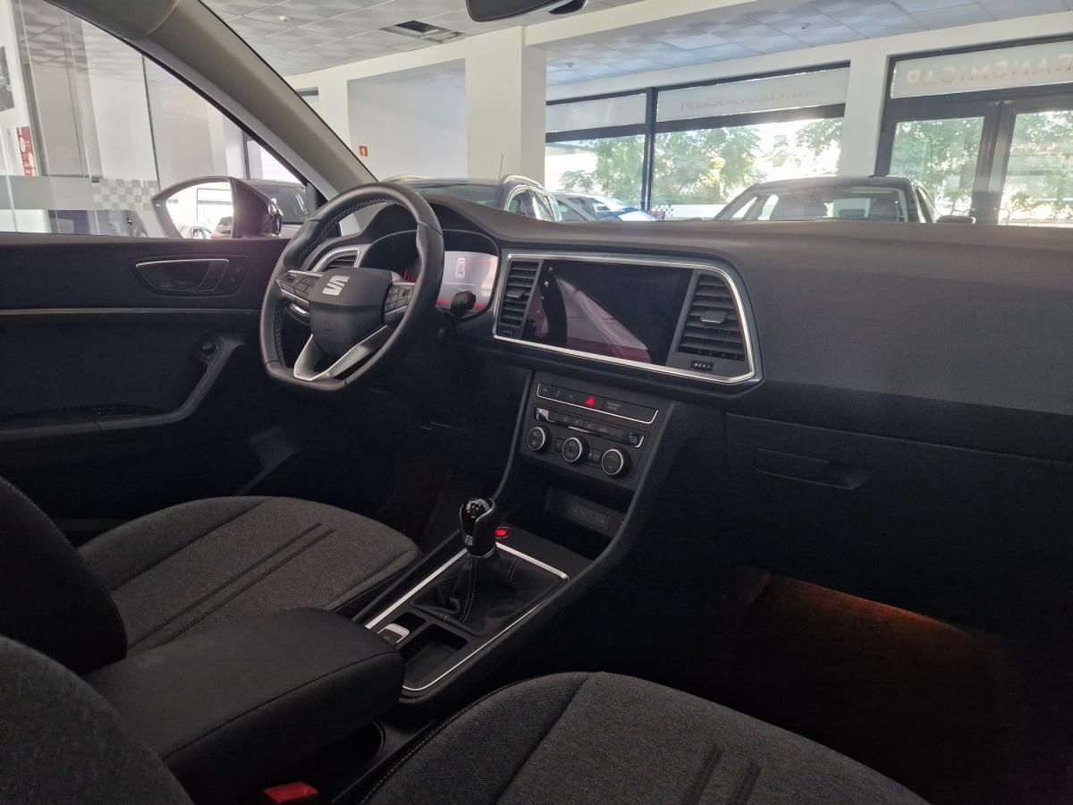 seat-ateca-2023-gasolina-999cc