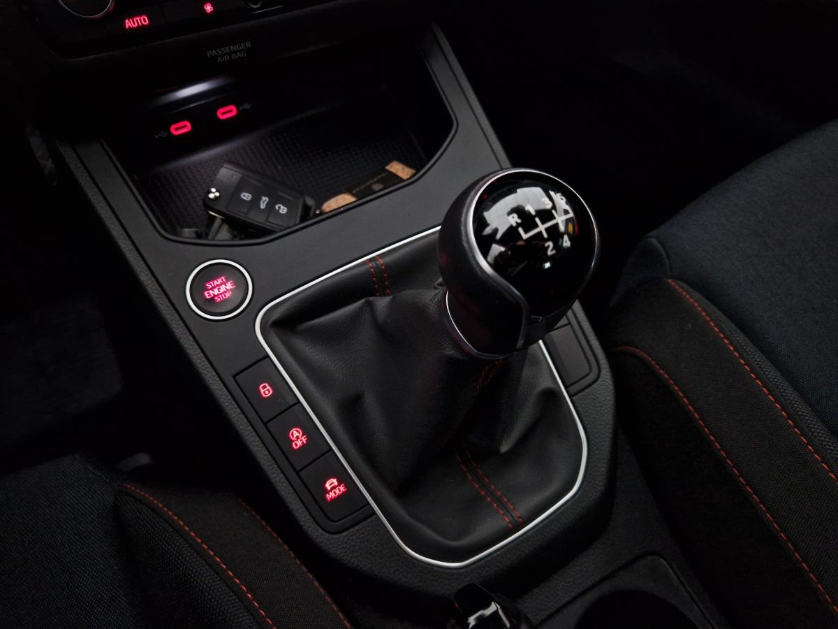 seat-ibiza-2023-gasolina-999cc