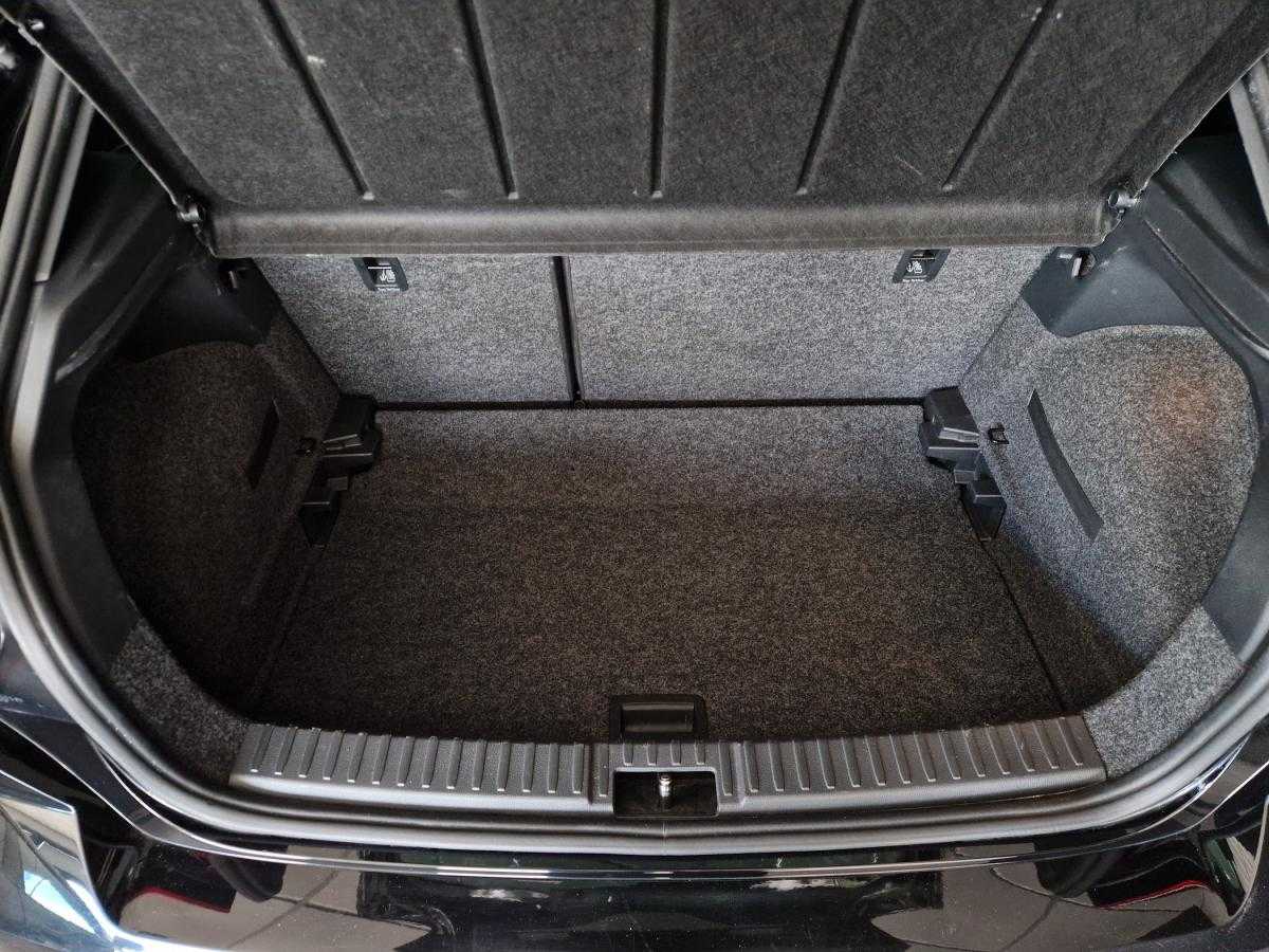 seat-ibiza-2023-gasolina-999cc