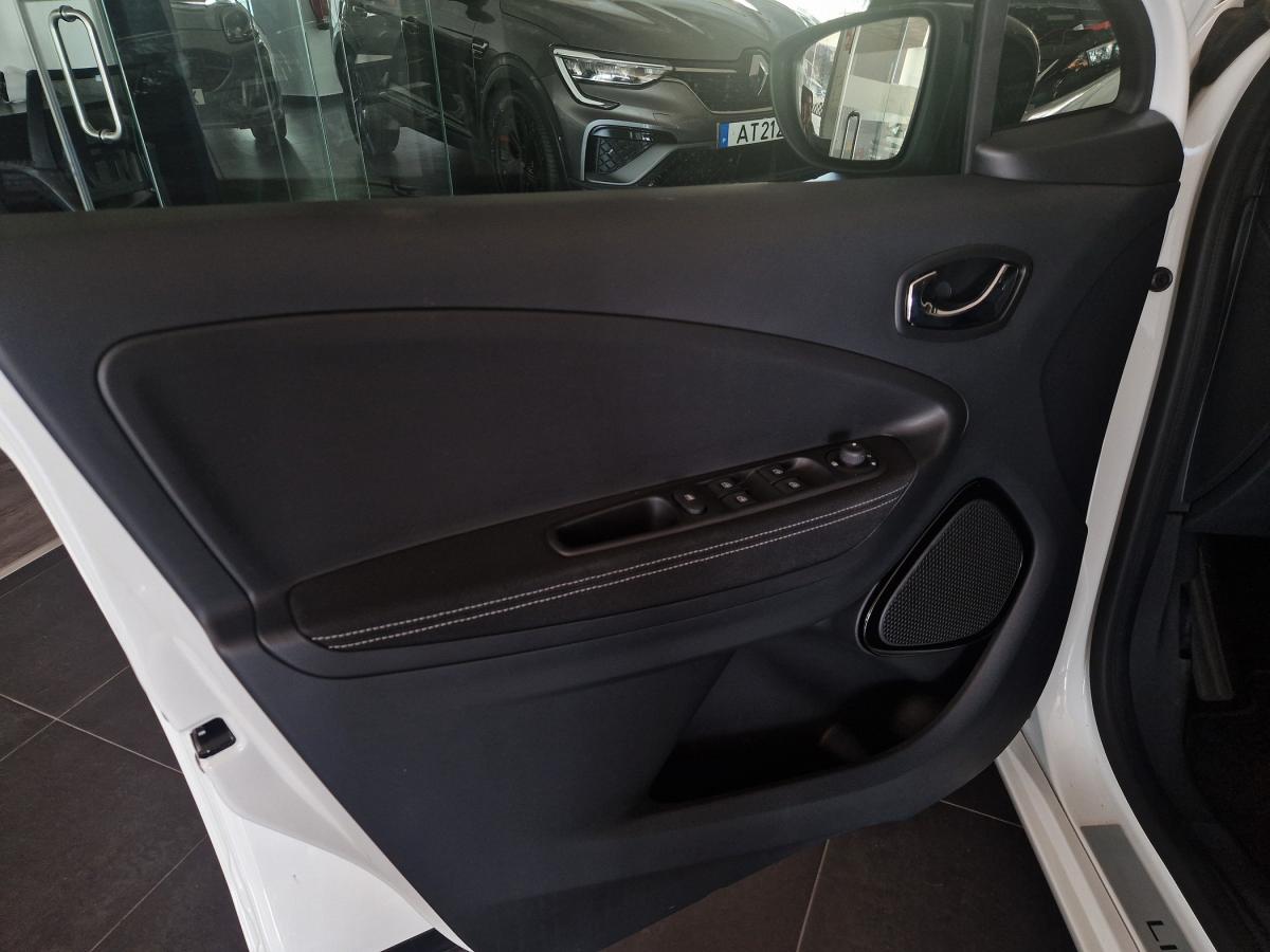 renault-zoe-2020-eletrico-0cc