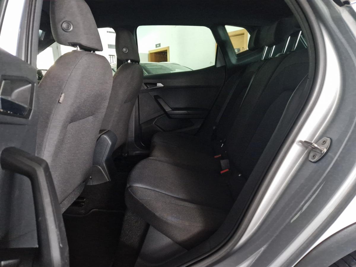 seat-arona-2022-gasolina-999cc