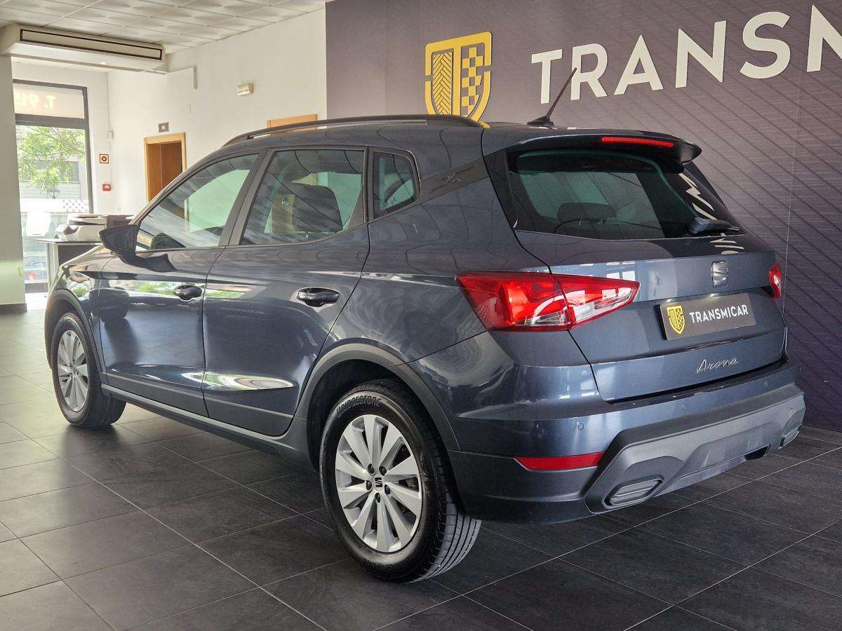 seat-arona-2023-gasolina-999cc