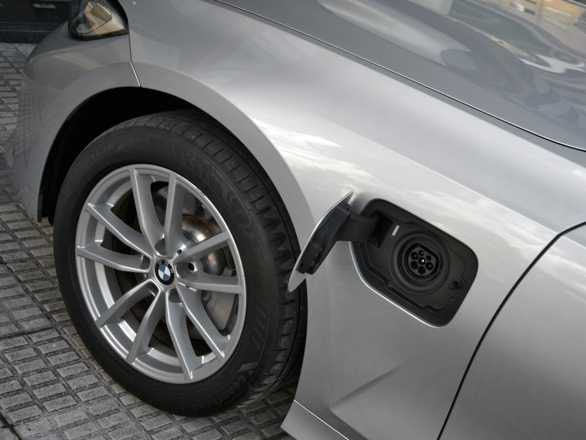 bmw-serie-3-2021-hibrido-a-gasolina-1998cc