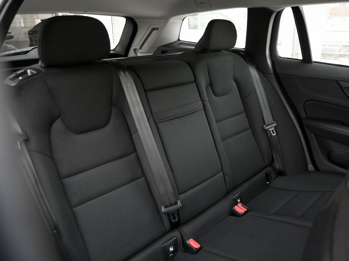 volvo-v60-2019-diesel-1969cc