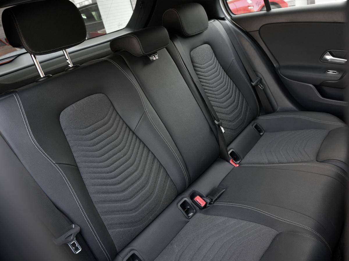 mercedes-benz-classe-a-2024-hibrido-a-gasolina-1332cc