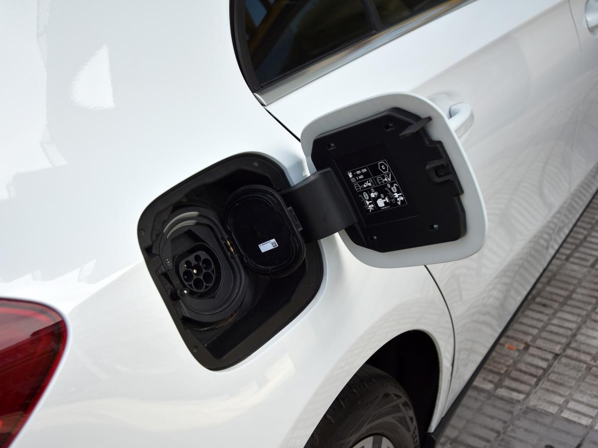 mercedes-benz-classe-a-2024-hibrido-a-gasolina-1332cc