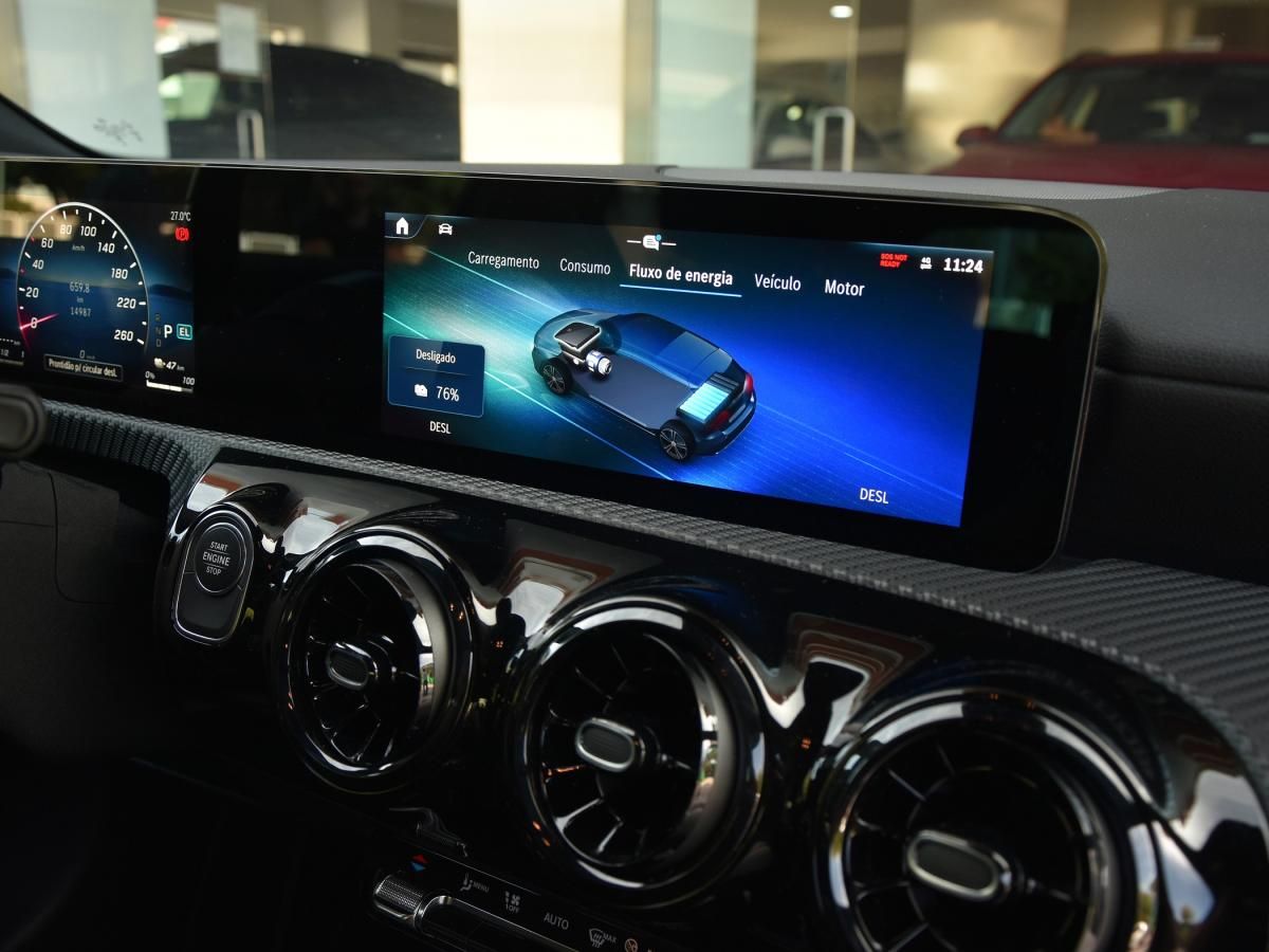 mercedes-benz-classe-a-2024-hibrido-a-gasolina-1332cc