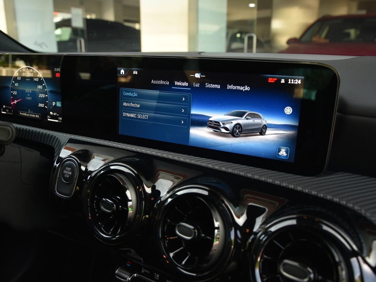 mercedes-benz-classe-a-2024-hibrido-a-gasolina-1332cc