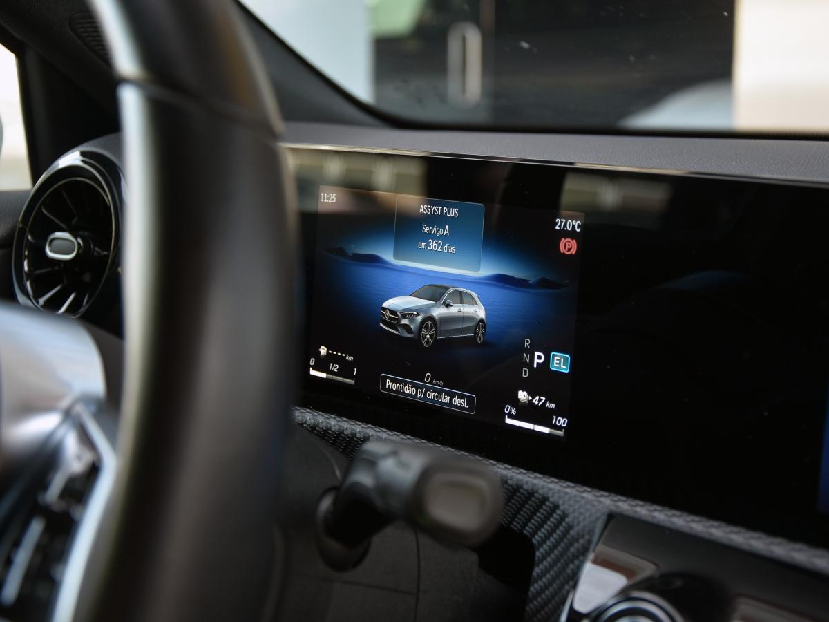 mercedes-benz-classe-a-2024-hibrido-a-gasolina-1332cc