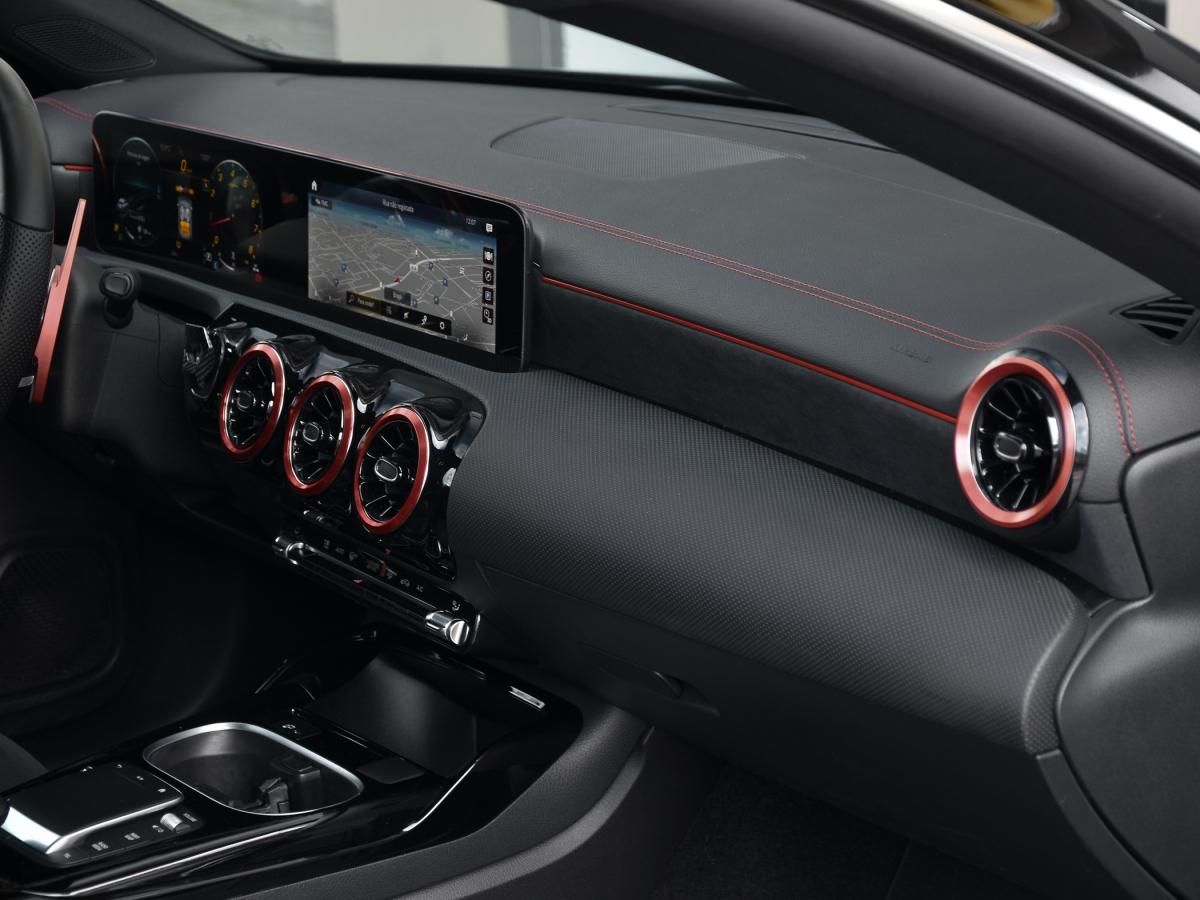 mercedes-benz-cla-2023-gasolina-1991cc