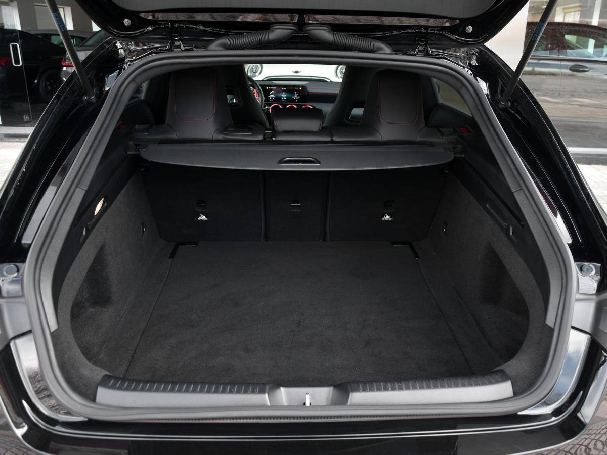 mercedes-benz-cla-2023-gasolina-1991cc