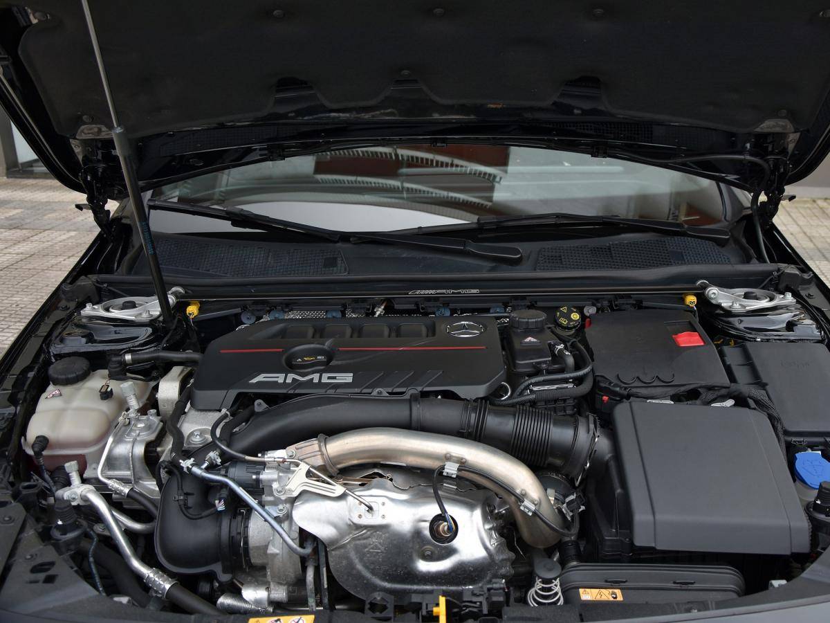 mercedes-benz-cla-2023-gasolina-1991cc