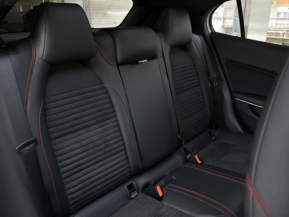 mercedes-benz-gla-2015-diesel-2143cc