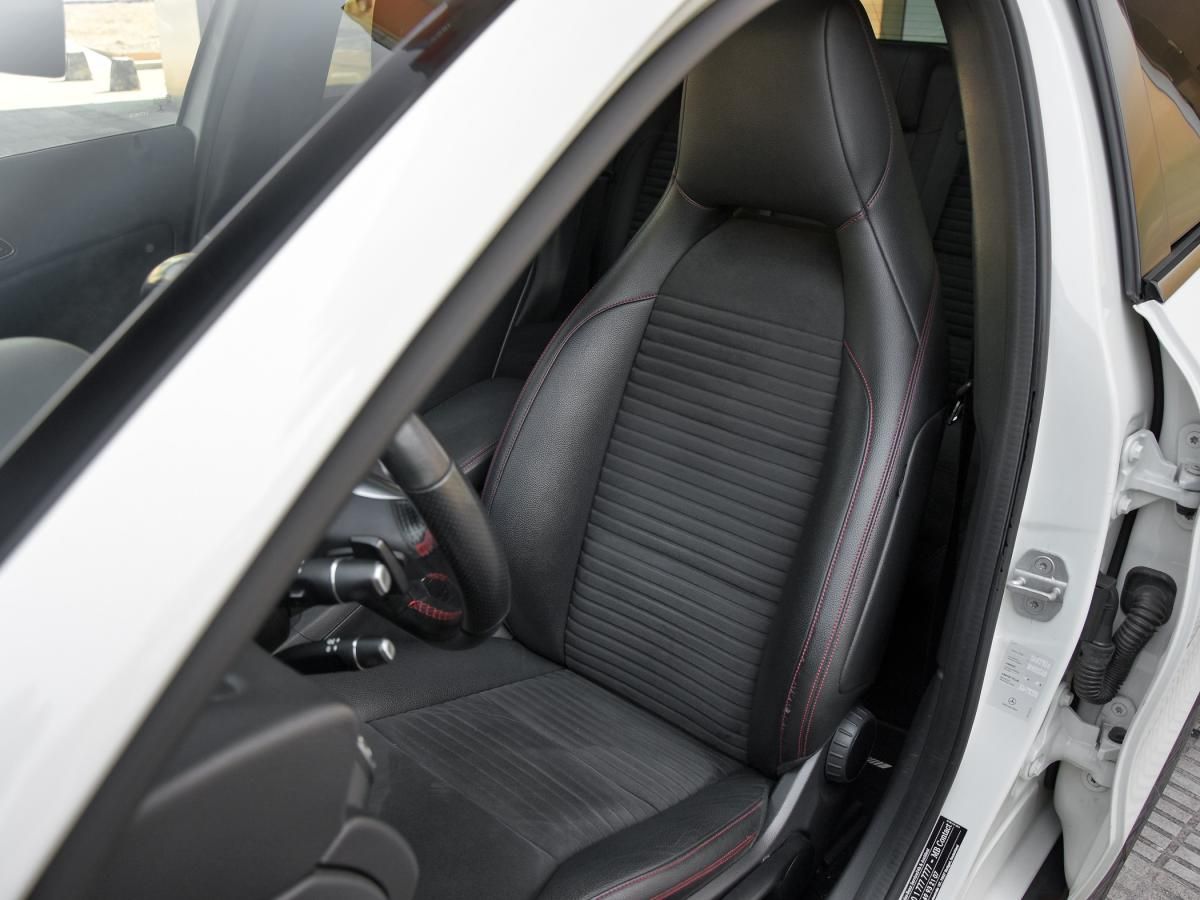 mercedes-benz-gla-2015-diesel-2143cc