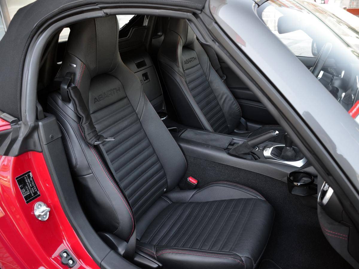 abarth-124-spider-2018-gasolina-1368cc
