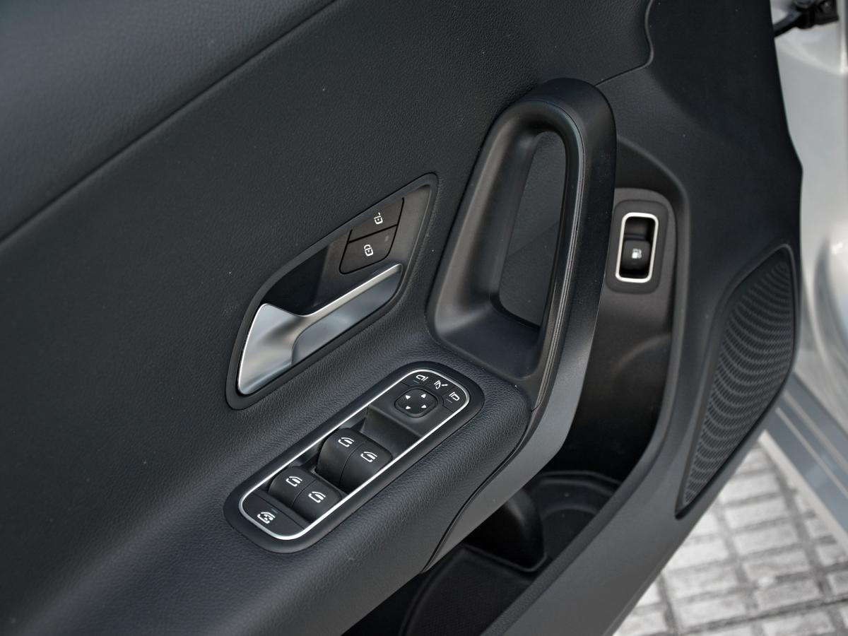 mercedes-benz-cla-2022-hibrido-a-gasolina-1332cc