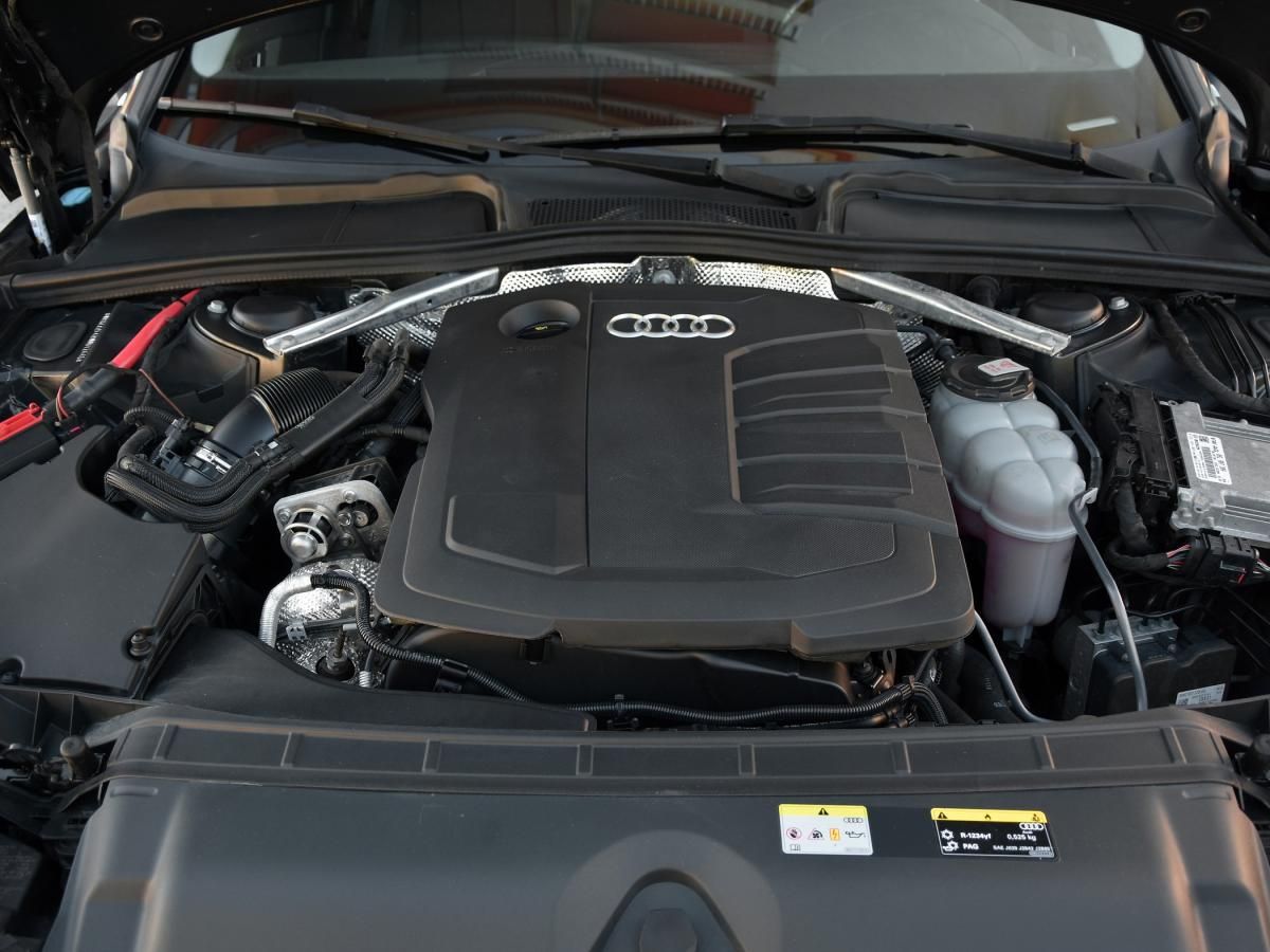 audi-a4-2021-diesel-1968cc