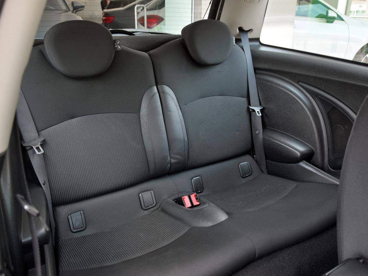 mini-cooper-2011-gasolina-1598cc