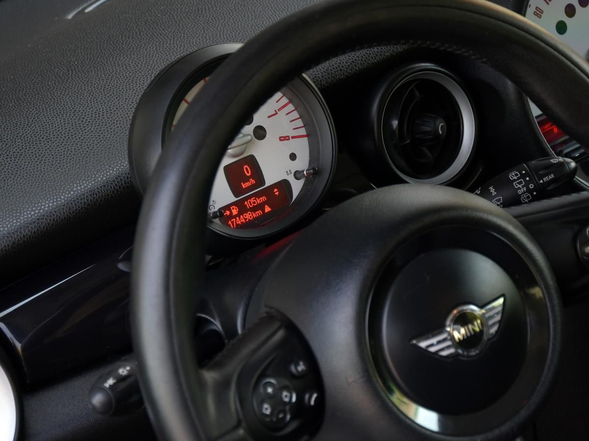 mini-cooper-2011-gasolina-1598cc