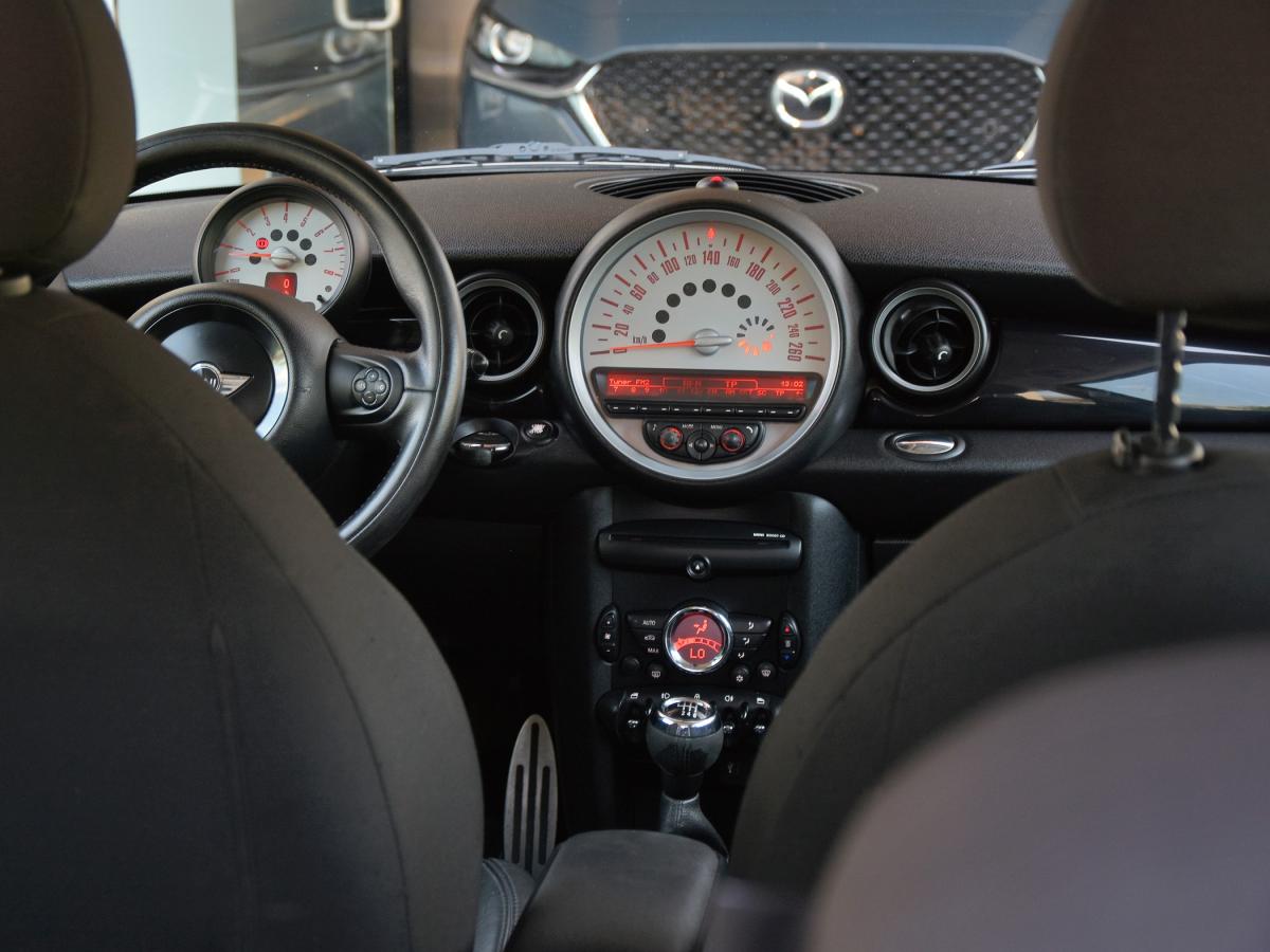 mini-cooper-2011-gasolina-1598cc