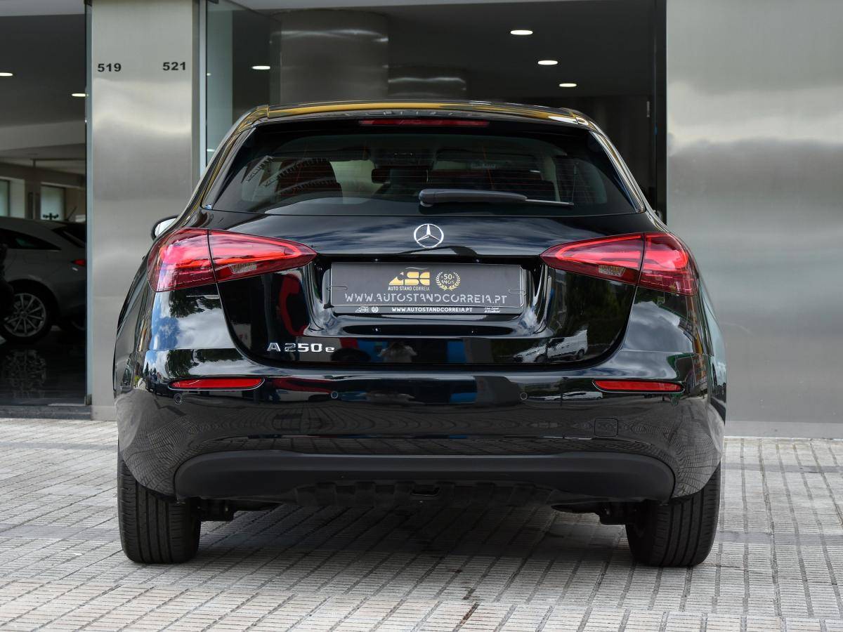 mercedes-benz-classe-a-2024-hibrido-a-gasolina-1332cc