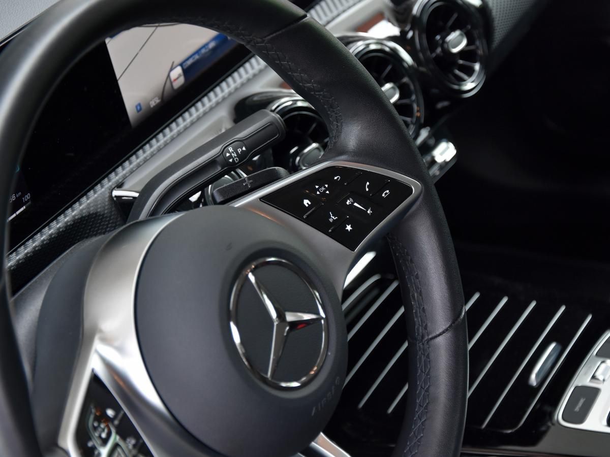 mercedes-benz-classe-a-2024-hibrido-a-gasolina-1332cc