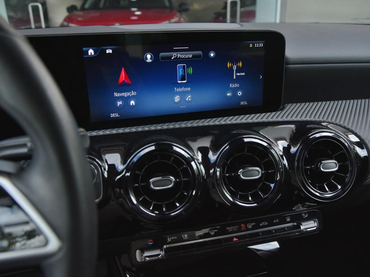 mercedes-benz-classe-a-2024-hibrido-a-gasolina-1332cc