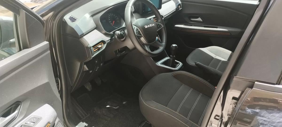 dacia-sandero-2023-gasolina-999cc