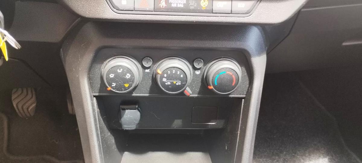 dacia-sandero-2023-gasolina-999cc