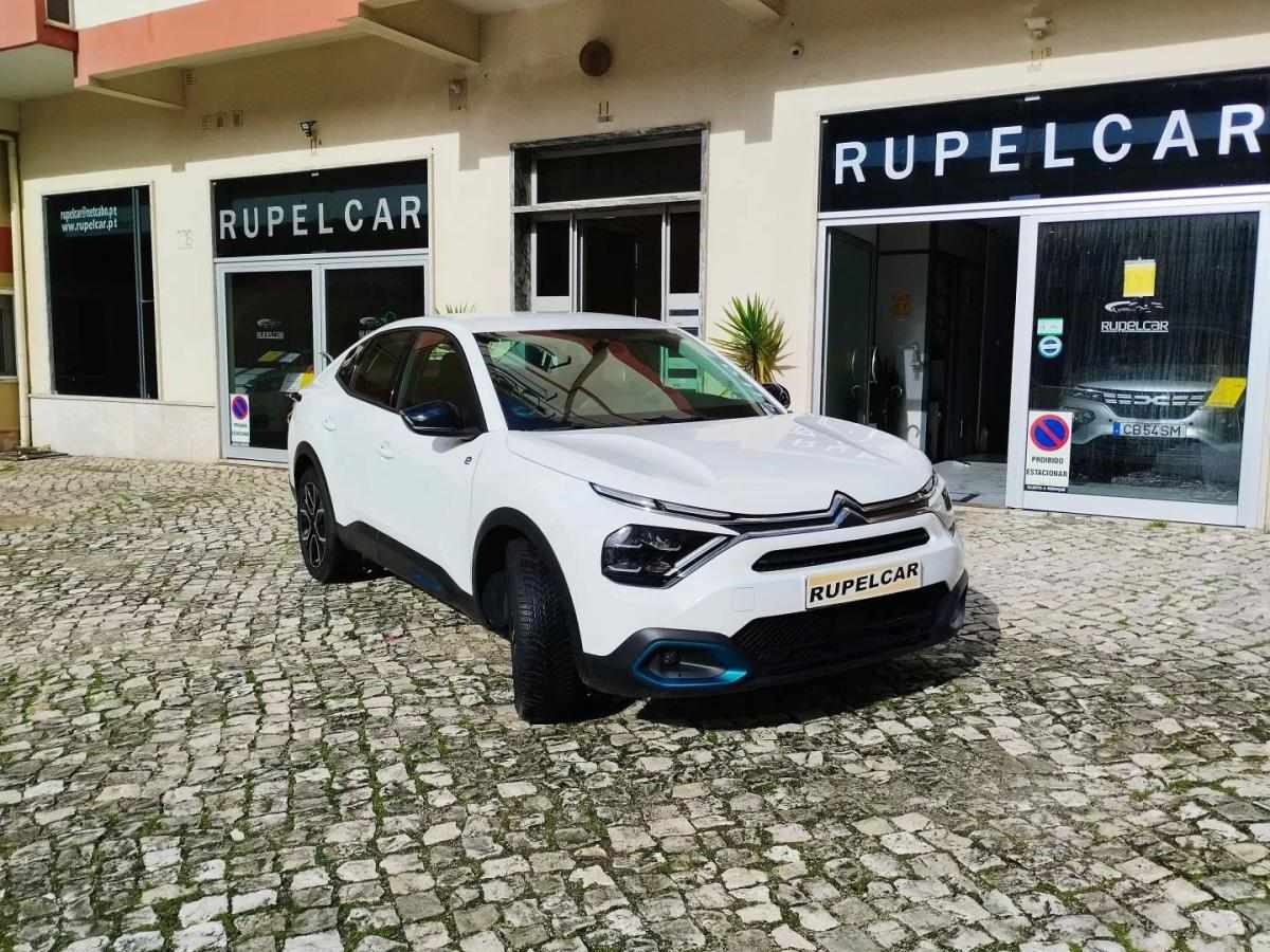 citroen-c4-2023-eletrico-200cc