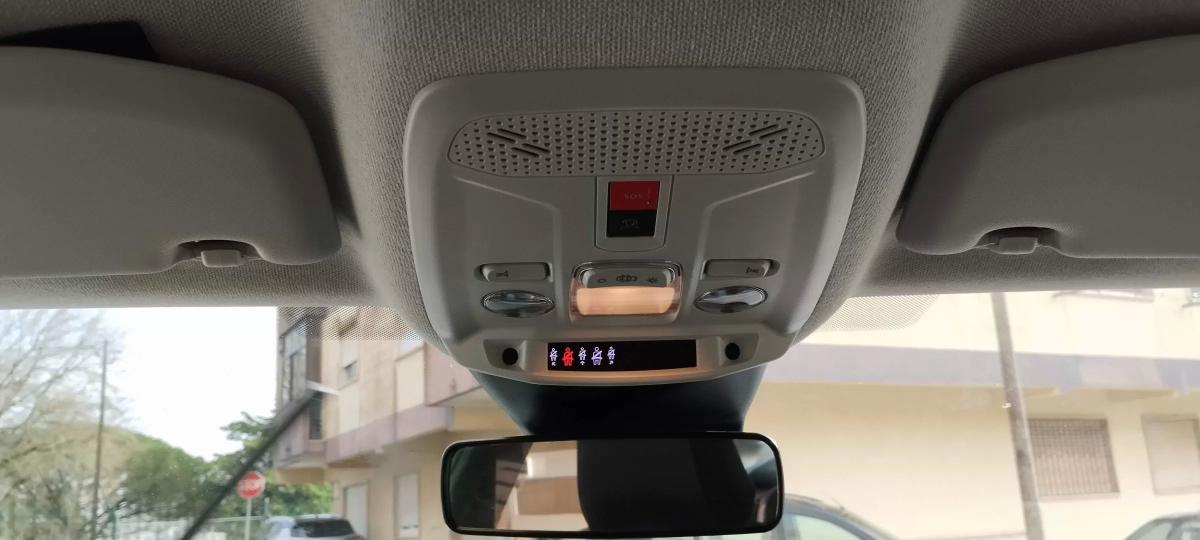 citroen-c4-2023-eletrico-200cc