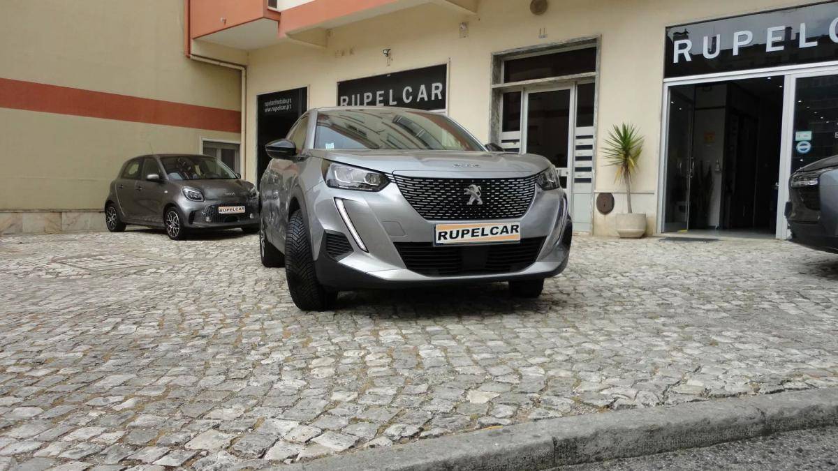 peugeot-e-2008-2023-eletrico-200cc