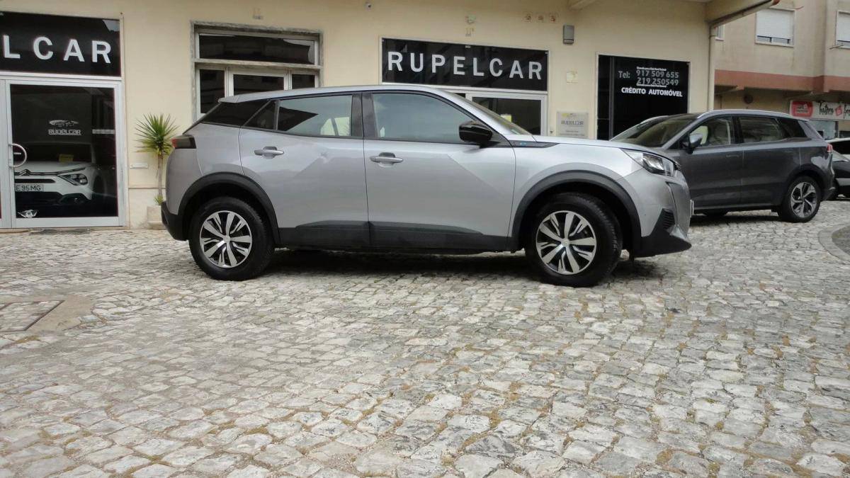 peugeot-e-2008-2023-eletrico-200cc