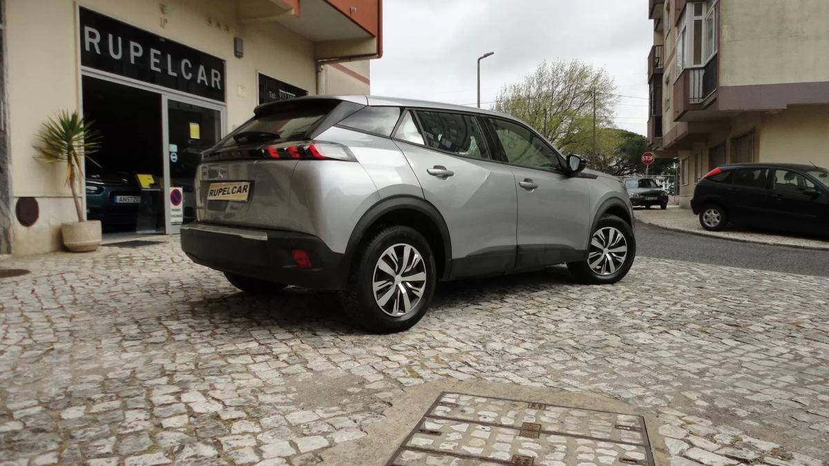peugeot-e-2008-2023-eletrico-200cc