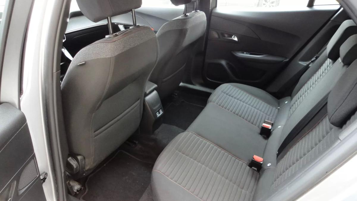 peugeot-e-2008-2023-eletrico-200cc