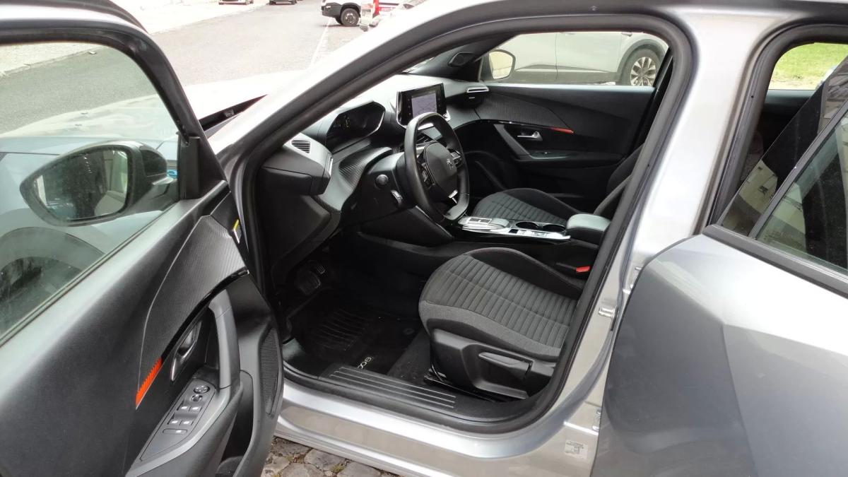 peugeot-e-2008-2023-eletrico-200cc
